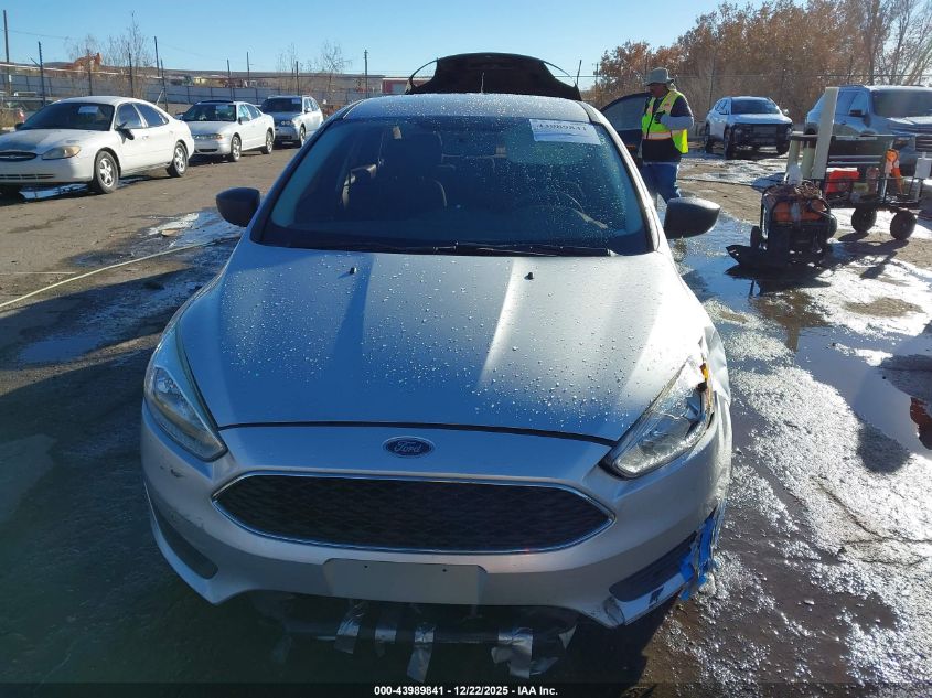 2018 Ford Focus S VIN: 1FADP3E20JL287919 Lot: 43989841