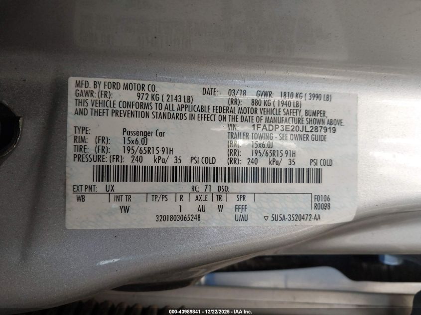 2018 Ford Focus S VIN: 1FADP3E20JL287919 Lot: 43989841