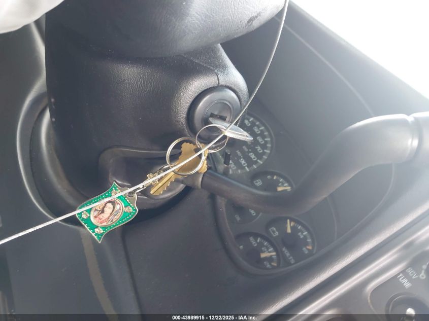 2002 Chevrolet Silverado 1500 VIN: 1GCEC14W42Z153495 Lot: 43989915