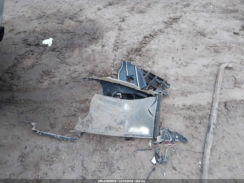 2016 Ford Escape Se VIN: 1FMCU9G90GUB12421 Lot: 43989936