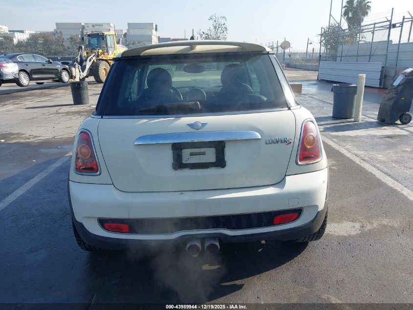 2008 Mini Cooper S VIN: WMWMF73518TT89366 Lot: 43989944