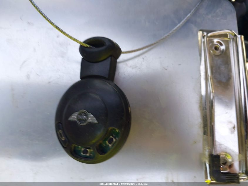 2008 Mini Cooper S VIN: WMWMF73518TT89366 Lot: 43989944