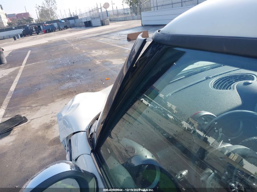 2008 Mini Cooper S VIN: WMWMF73518TT89366 Lot: 43989944