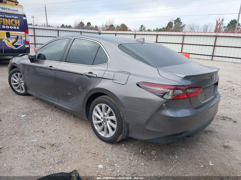2024 Toyota Camry Le