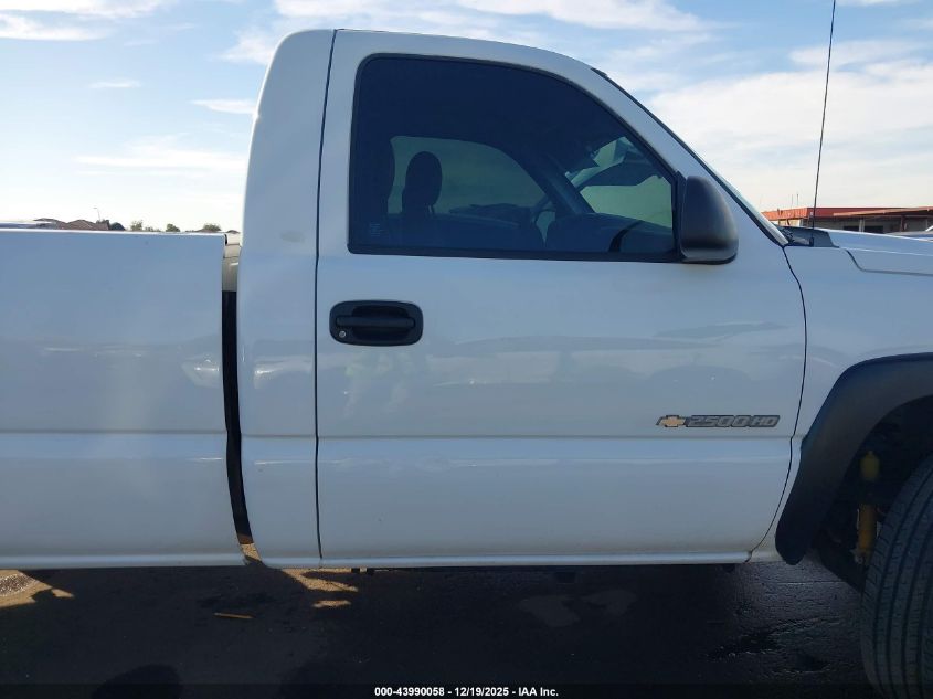 2005 Chevrolet Silverado 2500Hd Work Truck VIN: 1GCHC24U25E314827 Lot: 43990058