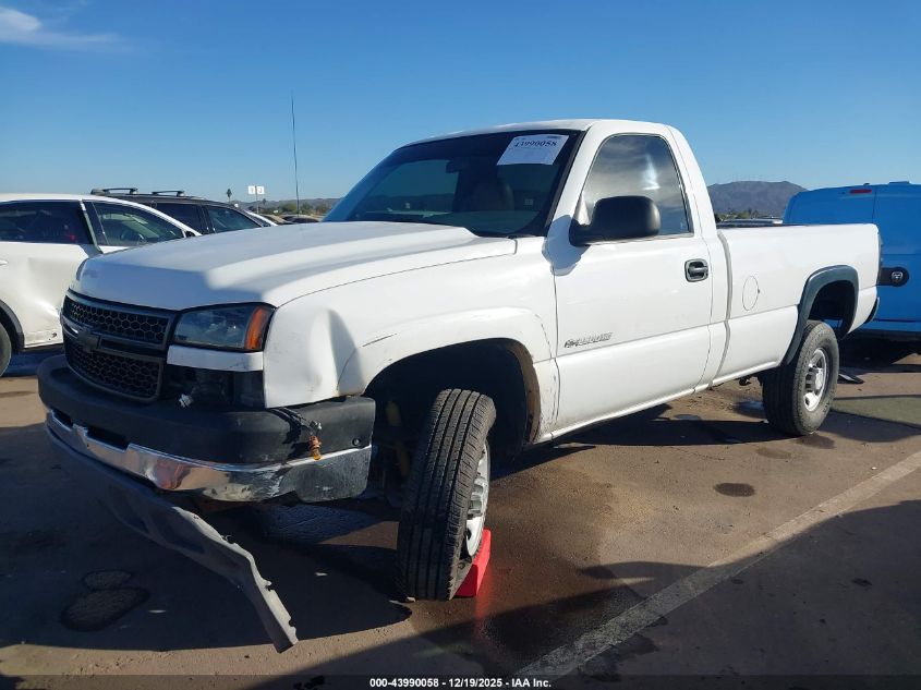 2005 Chevrolet Silverado 2500Hd Work Truck VIN: 1GCHC24U25E314827 Lot: 43990058
