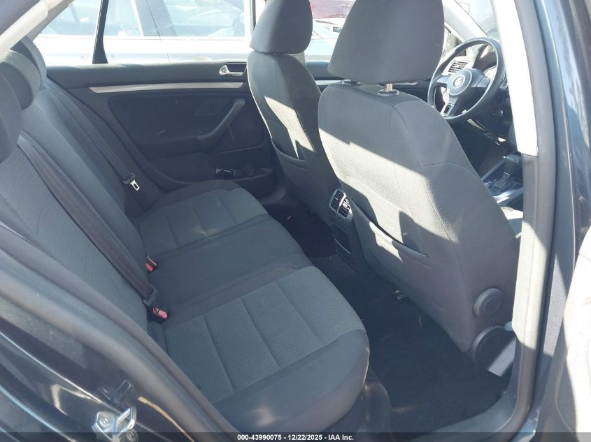 2010 Volkswagen Jetta S VIN: 3VWJX7AJ2AM015269 Lot: 43990075