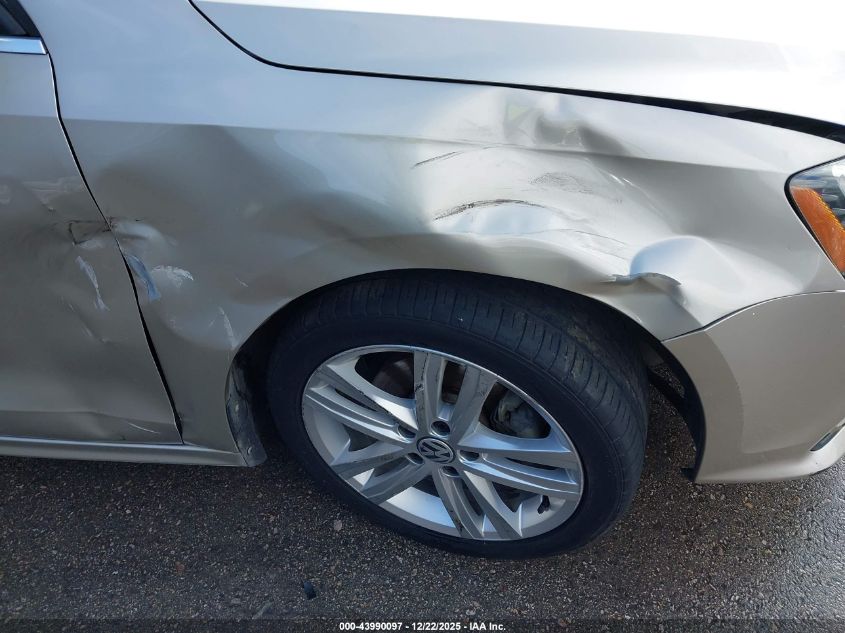 2015 Volkswagen Jetta 1.8T Sel VIN: 3VWL07AJ6FM237379 Lot: 43990097