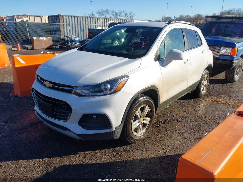 3GNCJPSB1KL194732 2019 CHEVROLET TRAX photo no. 2