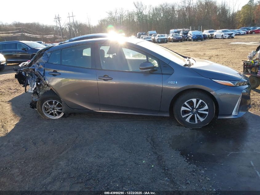 2018 Toyota Prius Prime Plus VIN: JTDKARFP0J3085906 Lot: 43990290