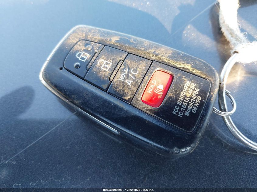 2018 Toyota Prius Prime Plus VIN: JTDKARFP0J3085906 Lot: 43990290