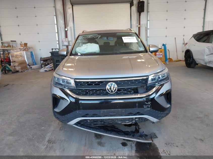 2022 Volkswagen Taos 1.5T Se VIN: 3VVWX7B22NM019779 Lot: 43990295