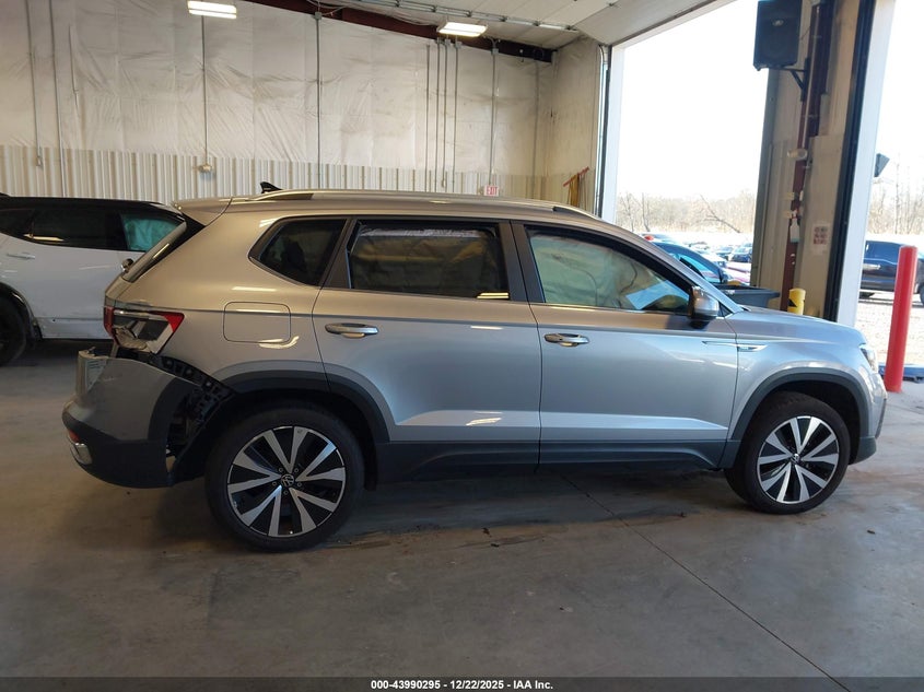2022 Volkswagen Taos 1.5T Se VIN: 3VVWX7B22NM019779 Lot: 43990295