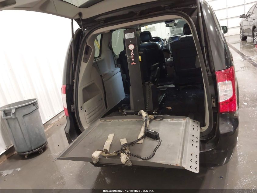 2015 Chrysler Town & Country Touring VIN: 2C4RC1BG9FR602523 Lot: 43990382