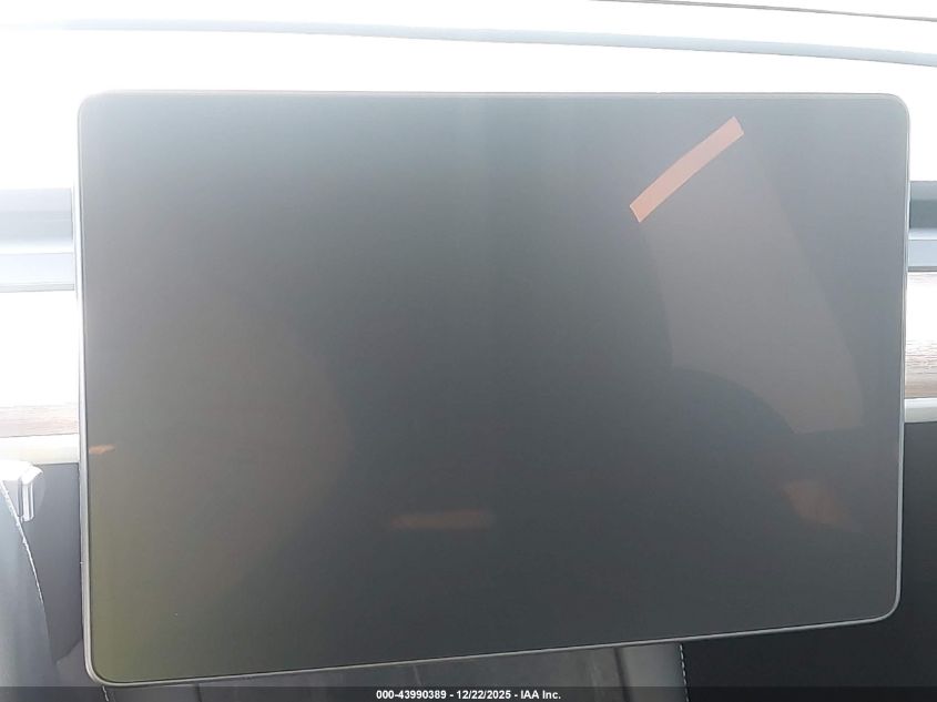 2023 Tesla Model Y Awd/Long Range Dual Motor All-Wheel Drive VIN: 7SAYGDEE4PA134810 Lot: 43990389