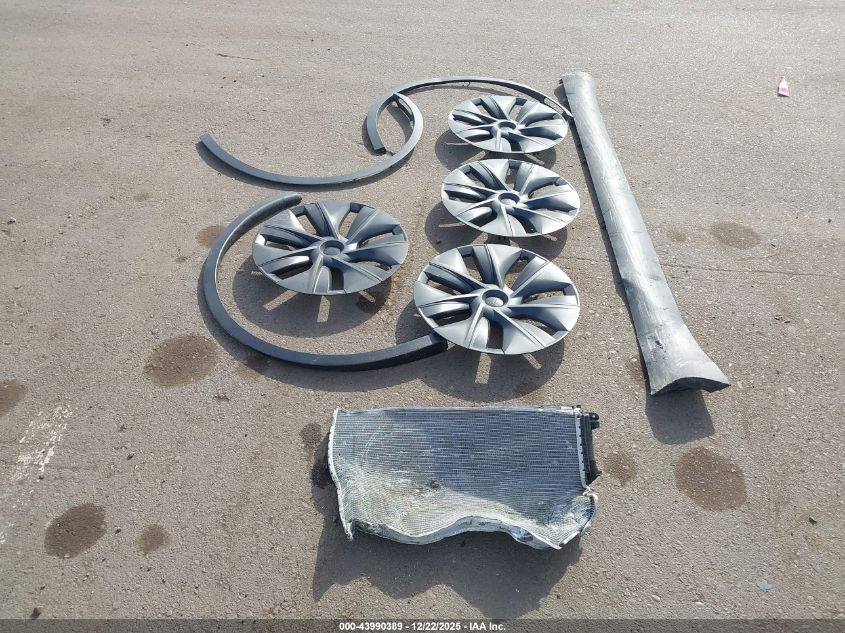 2023 Tesla Model Y Awd/Long Range Dual Motor All-Wheel Drive VIN: 7SAYGDEE4PA134810 Lot: 43990389