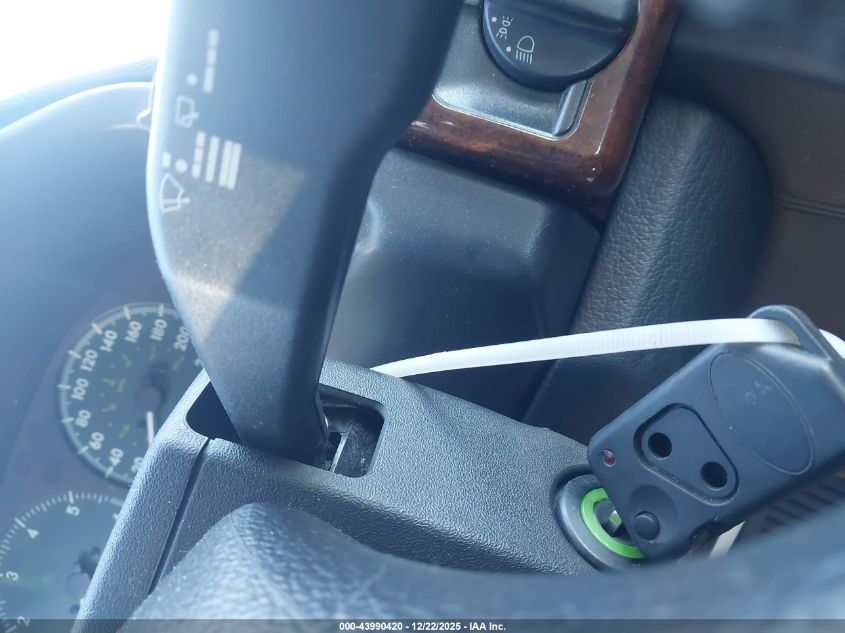 2001 Land Rover Range Rover 4.6 Hse VIN: SALPM164X1A458300 Lot: 43990420