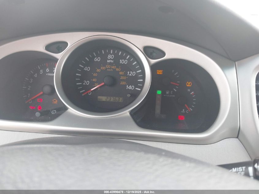 2004 Toyota Highlander V6 VIN: JTEEP21A540012540 Lot: 43990478