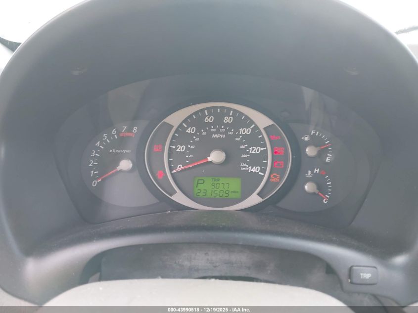 2005 Hyundai Tucson Gl VIN: KM8JM12B55U121700 Lot: 43990518