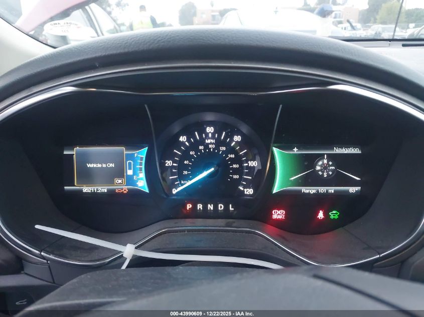 2017 Ford Fusion Energi Se Luxury VIN: 3FA6P0PUXHR379766 Lot: 43990609