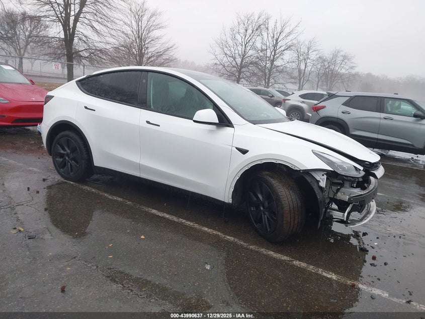 2025 Tesla Model Y Long Range Dual Motor All-Wheel Drive