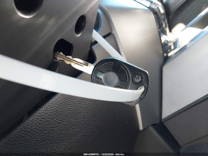 2011 Ford Expedition Limited VIN: 1FMJU2A56BEF28951 Lot: 43990701