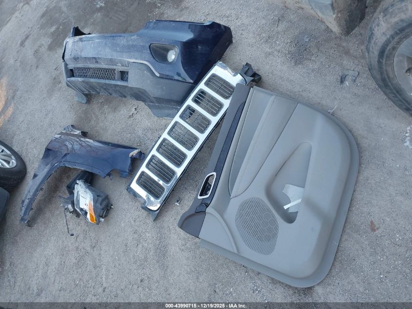 2012 Jeep Grand Cherokee Laredo VIN: 1C4RJFAG8CC244632 Lot: 43990715