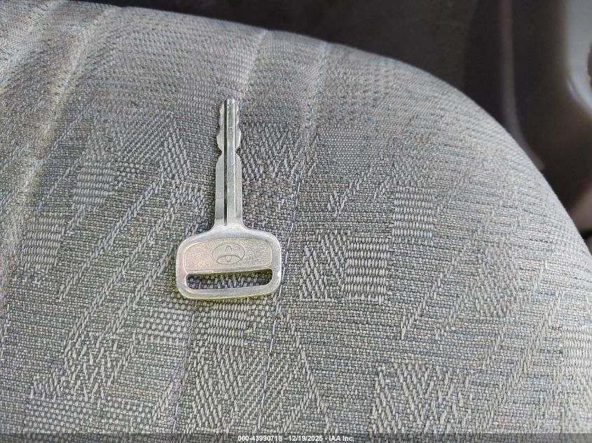 2001 Toyota Tacoma Prerunner VIN: 5TENM92N51Z845807 Lot: 43990718