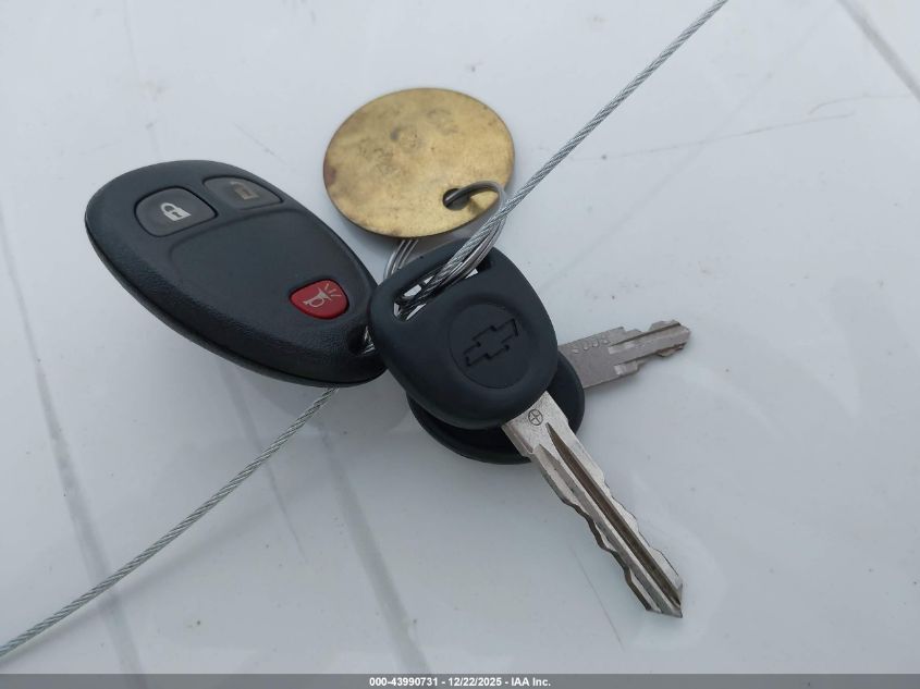 2010 Chevrolet Express Cutaway 4500 Series VIN: 1GB9G5B67A1113963 Lot: 43990731