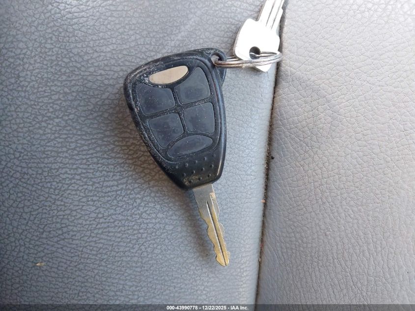 2006 Chrysler Town & Country Limited VIN: 2A4GP64LX6R771916 Lot: 43990778