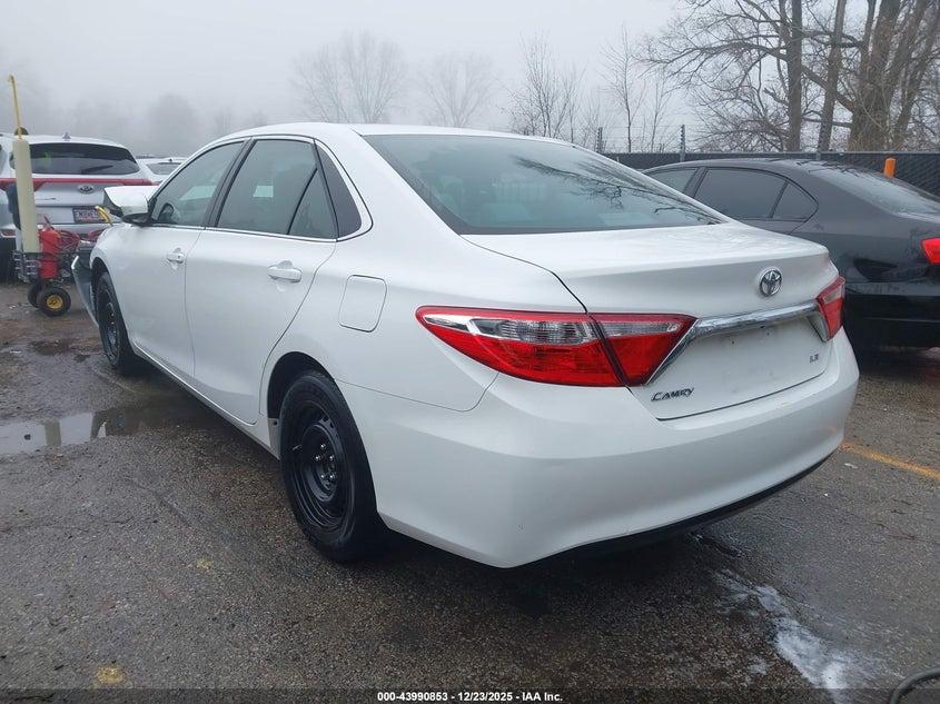 2016 Toyota Camry Le