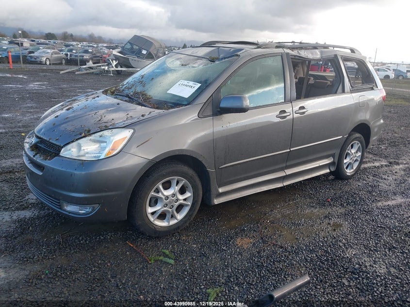 2005 Toyota Sienna Xle