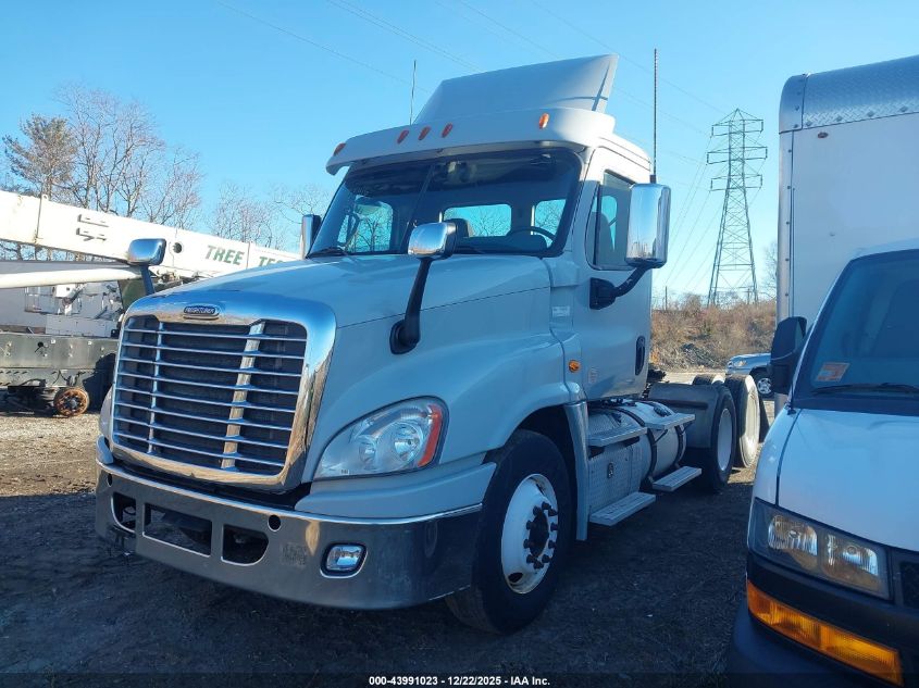 2018 Freightliner Cascadia 125 VIN: 3AKJGEDR7JDJU1297 Lot: 43991023