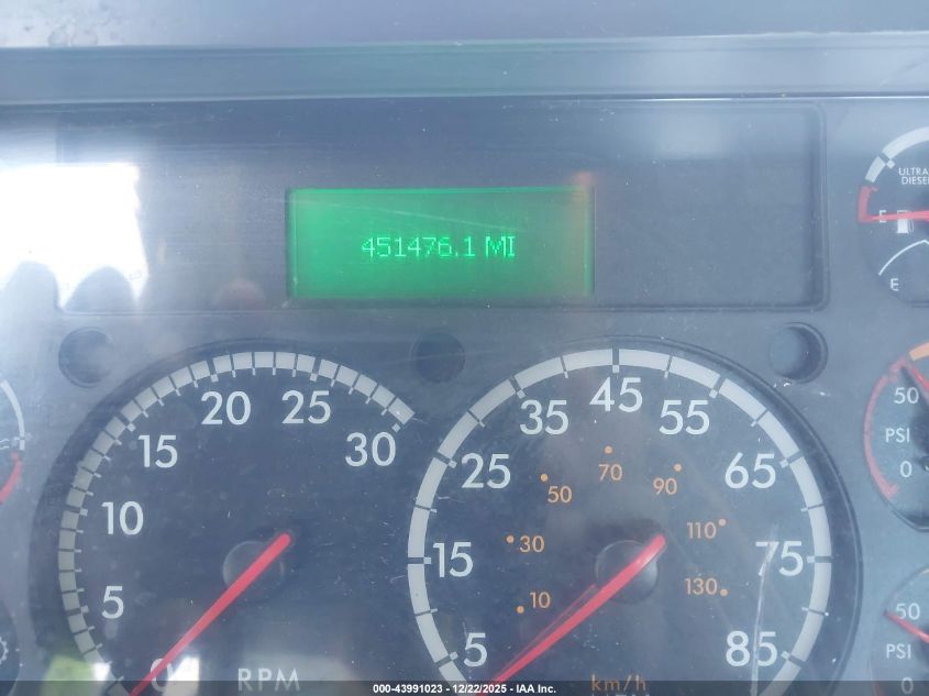 2018 Freightliner Cascadia 125 VIN: 3AKJGEDR7JDJU1297 Lot: 43991023