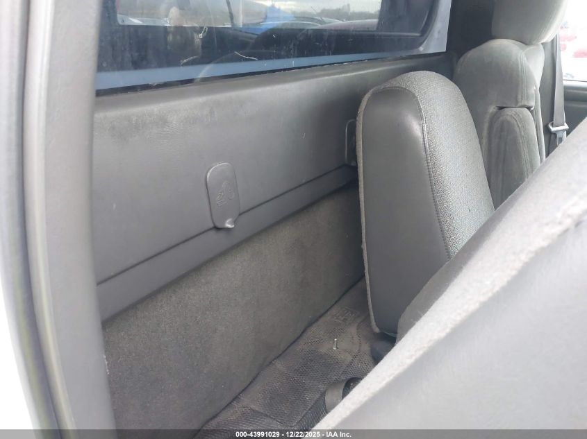 2007 GMC Sierra 1500 Classic Work VIN: 1GTEC14X47Z196010 Lot: 43991029