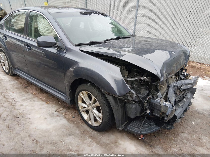 4S3BMCL64E3009692 2014 Subaru Legacy 2.5I Limited auction photo 1