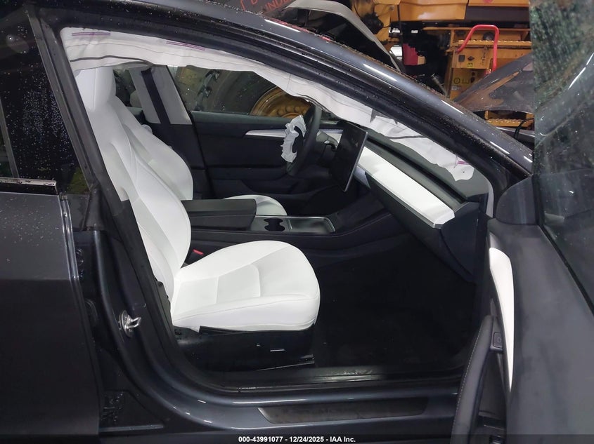 2023 Tesla Model 3 Rear-Wheel Drive