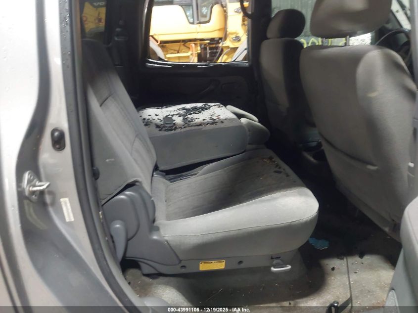 2004 Toyota Tundra Sr5 V8 VIN: 5TBDT44184S442345 Lot: 43991106