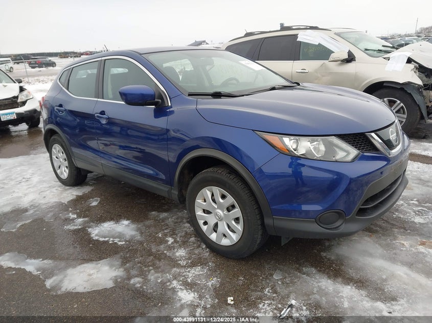 JN1BJ1CR9KW341986 2019 Nissan Rogue Sport S auction photo 1