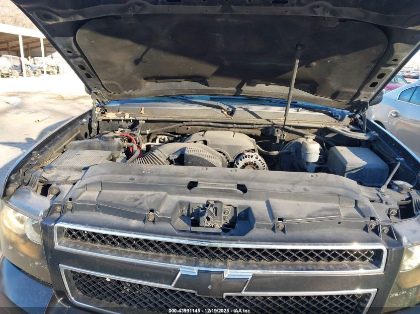 2011 Chevrolet Suburban 1500 Ls VIN: 1GNSKHE37BR375068 Lot: 43991145