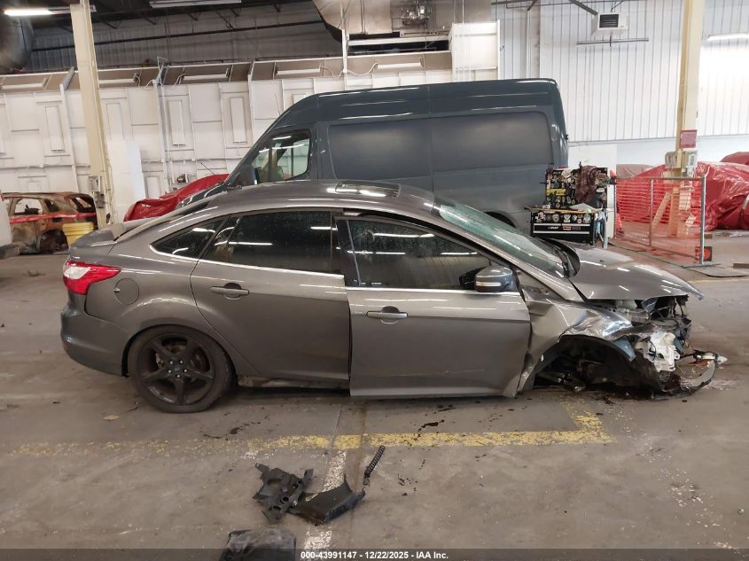 2012 Ford Focus Sel VIN: 1FAHP3H22CL176188 Lot: 43991147