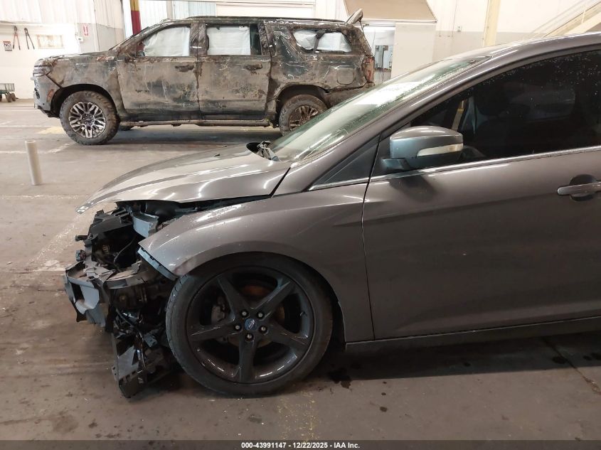 2012 Ford Focus Sel VIN: 1FAHP3H22CL176188 Lot: 43991147