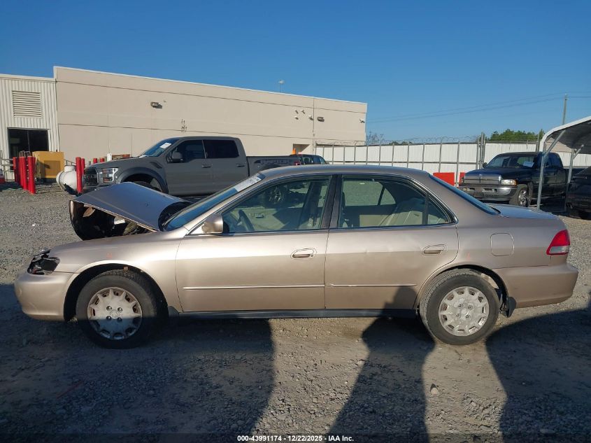 2002 Honda Accord 2.3 Lx VIN: JHMCG56492C030811 Lot: 43991174