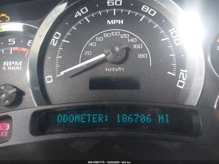 2005 Cadillac Escalade Esv Standard VIN: 3GYFK66N05G251561 Lot: 43991175