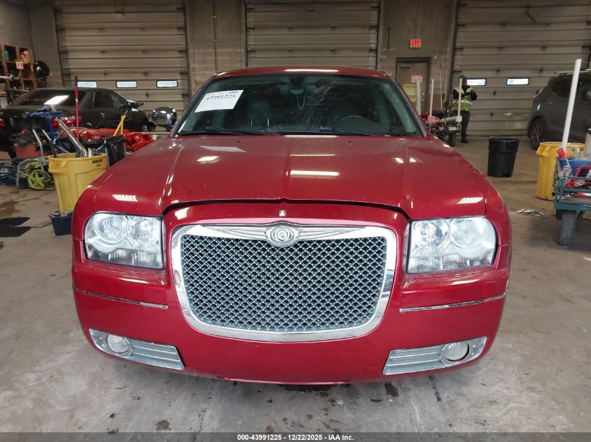 2007 Chrysler 300 Touring VIN: 2C3KA53G17H820951 Lot: 43991225