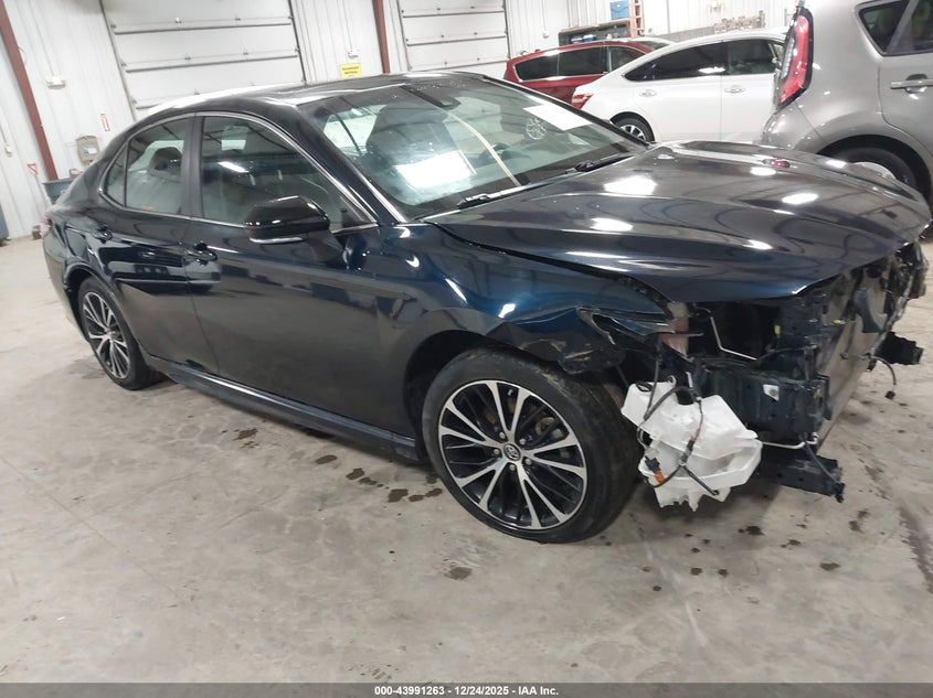 4T1B11HK4JU615139 2018 Toyota Camry Se auction photo 1