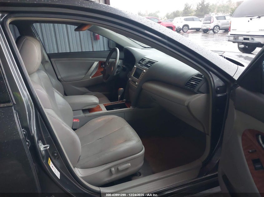 2010 Toyota Camry Hybrid