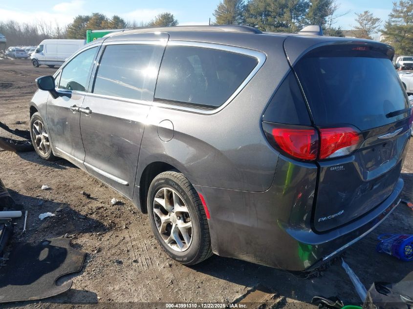 2017 Chrysler Pacifica Touring-L VIN: 2C4RC1BG5HR501322 Lot: 43991310