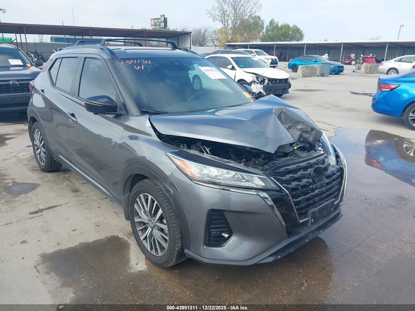 2023 Nissan Kicks Sr Xtronic Cvt