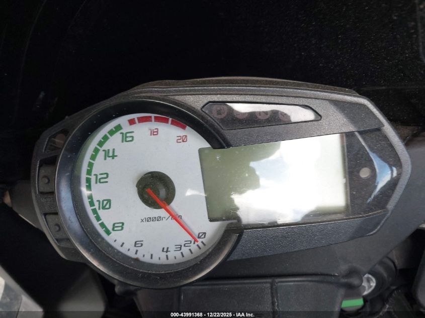 2012 Kawasaki Zx600 R VIN: JKAZX4R15CA033719 Lot: 43991368